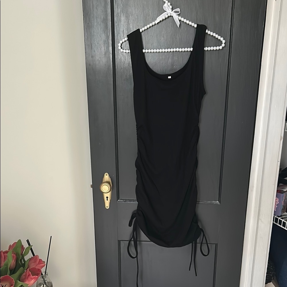 Elegant Black Sleeveless Mini Dress